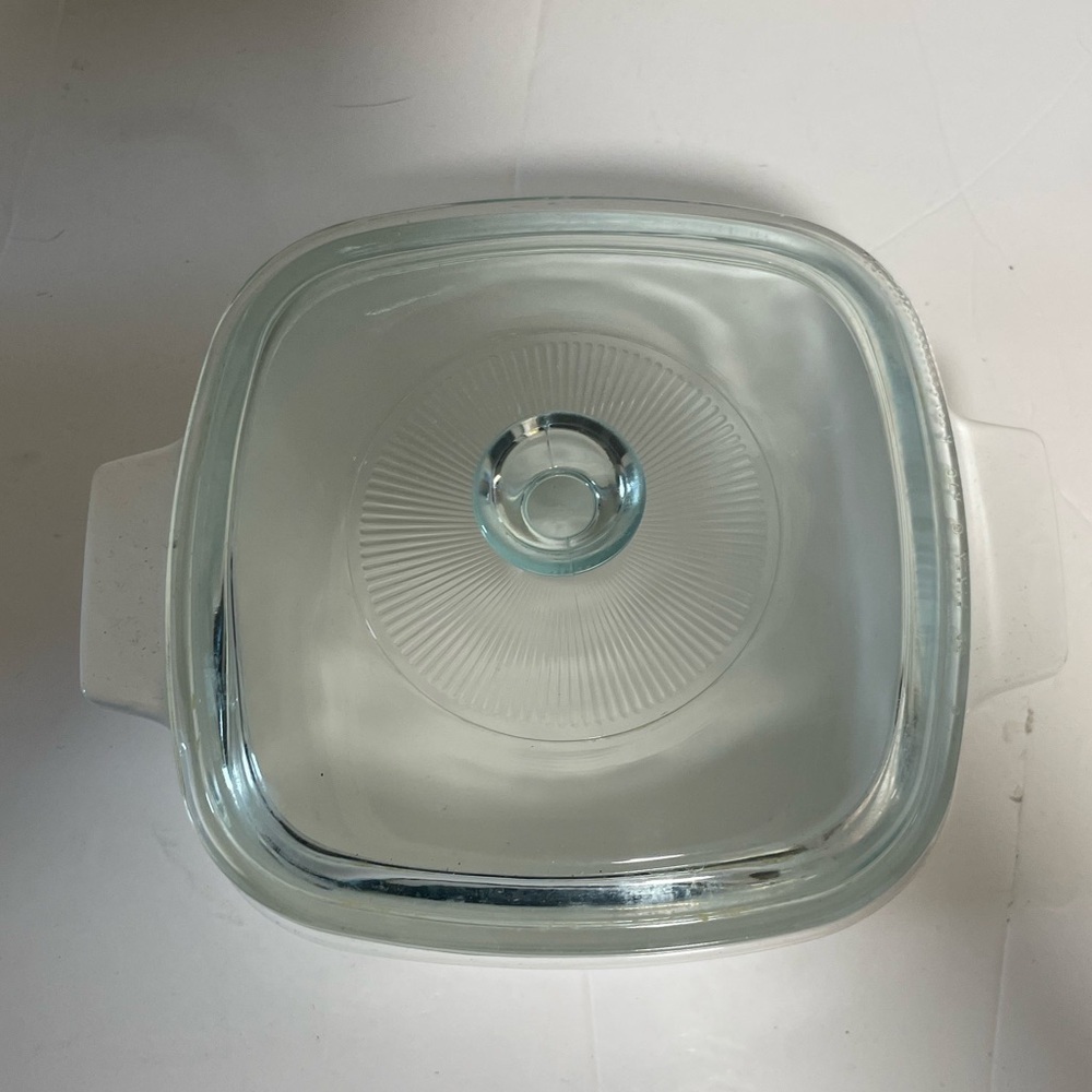 Corning Ware Spice of Life Casserole Dish with Lid (1.5L) - Picture 2 of 9